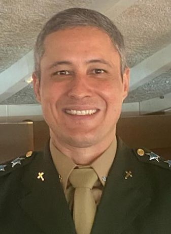 Rev. Wesley Simonton Cindra Rédua